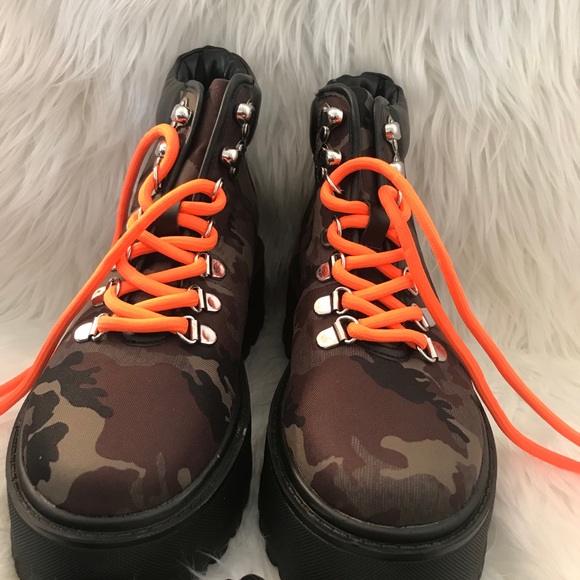 steve madden bumper platform bootie